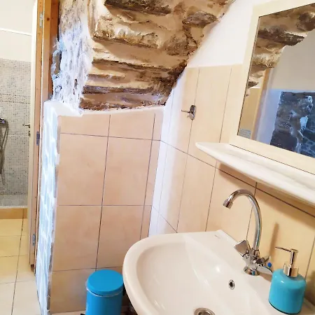 Tatil Evi Traditional Family House, Ground Floor With Yard *