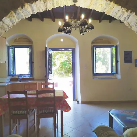 Traditional Family House, Ground Floor With Yard * Koronos