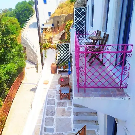 Holiday home Traditional Family House, Ground Floor With Yard Koronos