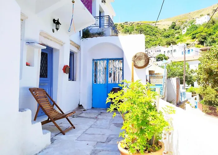 Traditional Family House, Ground Floor With Yard * Koronos