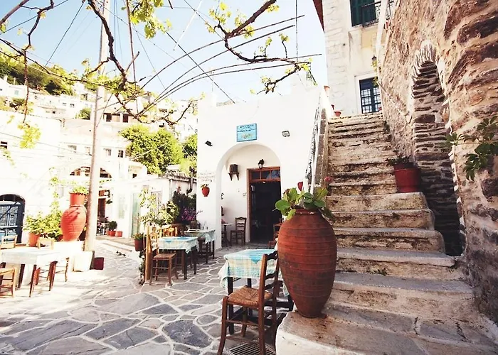 Traditional Family House, Ground Floor With Yard * Koronos